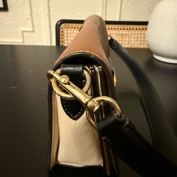 Morgan Shoulder Bag In Colorblock Signature Canvas - Picture 8 of 12